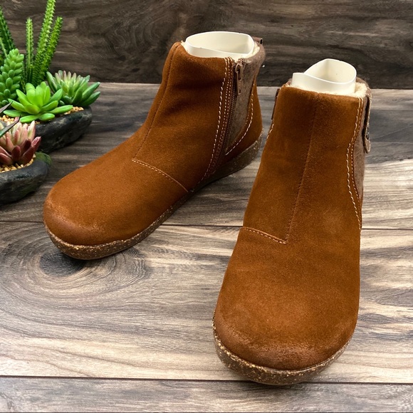 NIB Earth Origins Aurora Jace Ankle Boots Booties - Picture 4 of 15